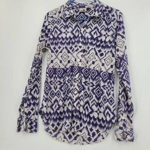 KAVU women's shirt Small